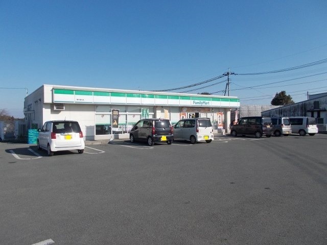 コンビニ　ファミリーマート滴水店（コンビニ）まで1000m