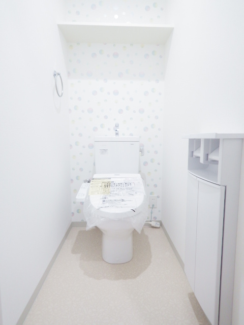 トイレ　トイレには快適な温水洗浄便座付き♪