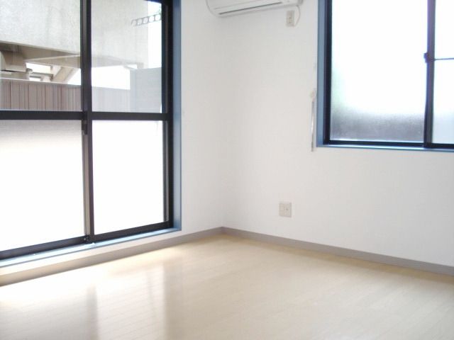 その他部屋・スペース　★角部屋2面採光★