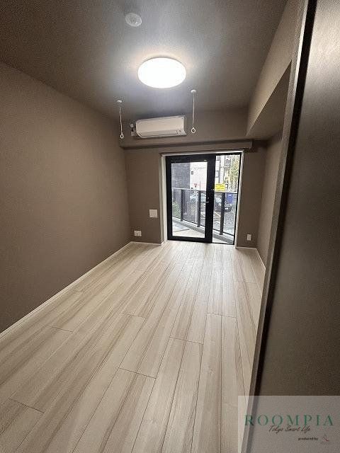 居室・リビング　※同タイプの別のお部屋です。