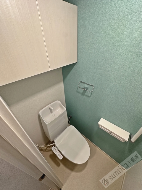 トイレ　温水洗浄便座付き♪♪