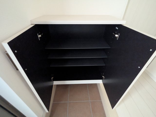 収納　港区善進町戸建