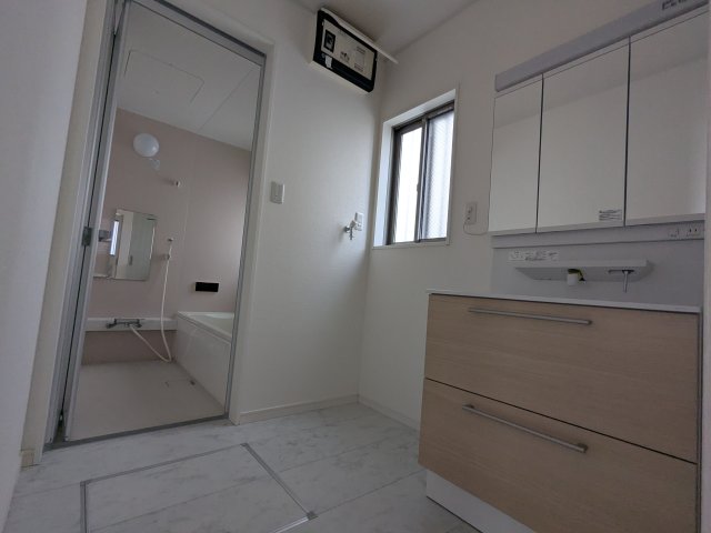 洗面設備　港区善進町戸建