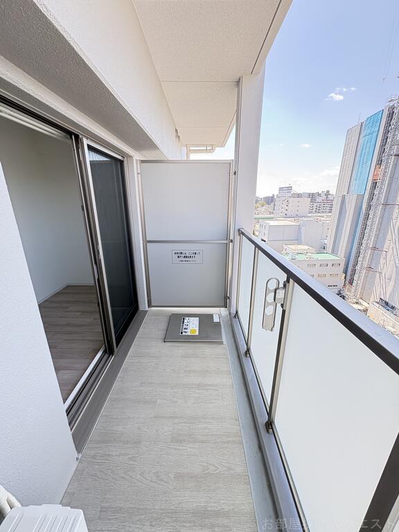 バルコニー　（写真は同タイプ）