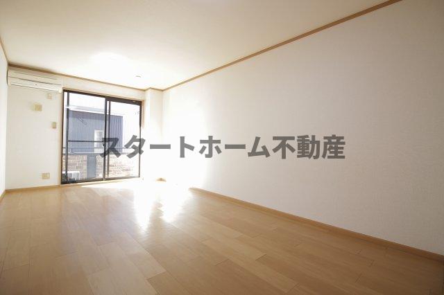 その他部屋・スペース　落ち着いて過ごせるお部屋なので、寝室にいかがでしょうか