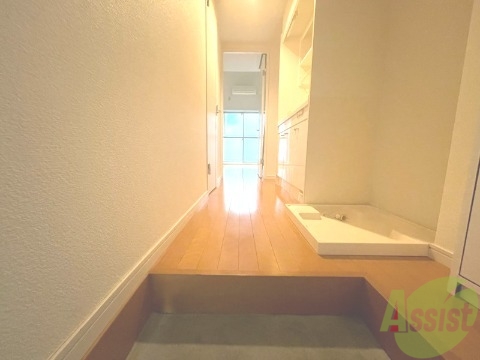 玄関　玄関から撮影しました。広々としていますね！