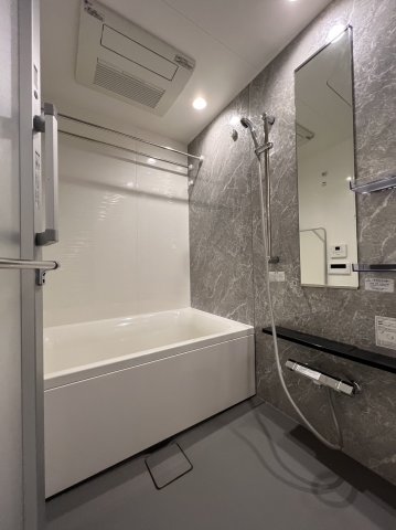 バス・シャワールーム　他号室　参考写真