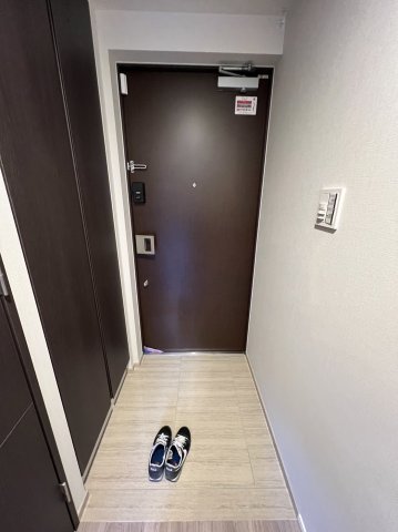 玄関　他号室　参考写真