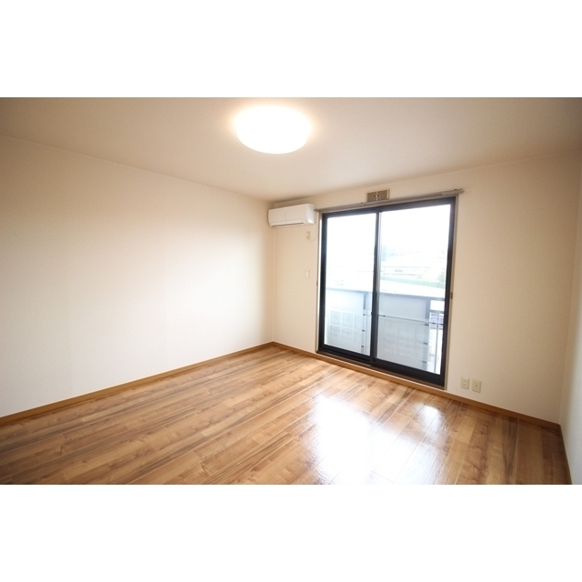 居室・リビング　イメージ写真（２０５号室の写真）