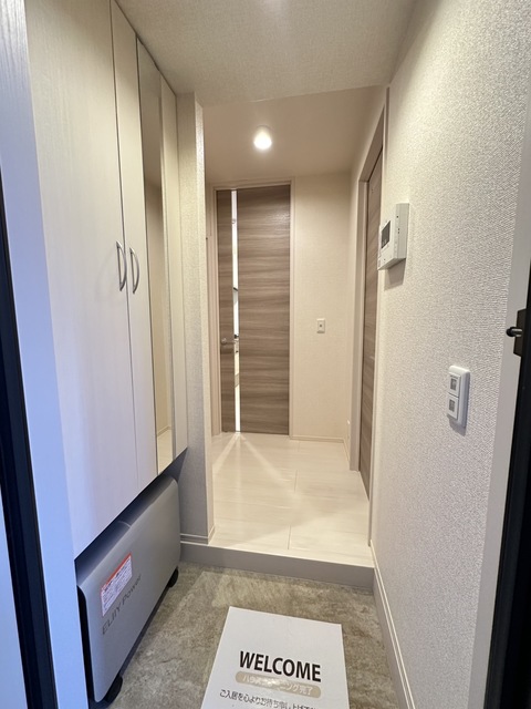 玄関　別部屋参考写真です