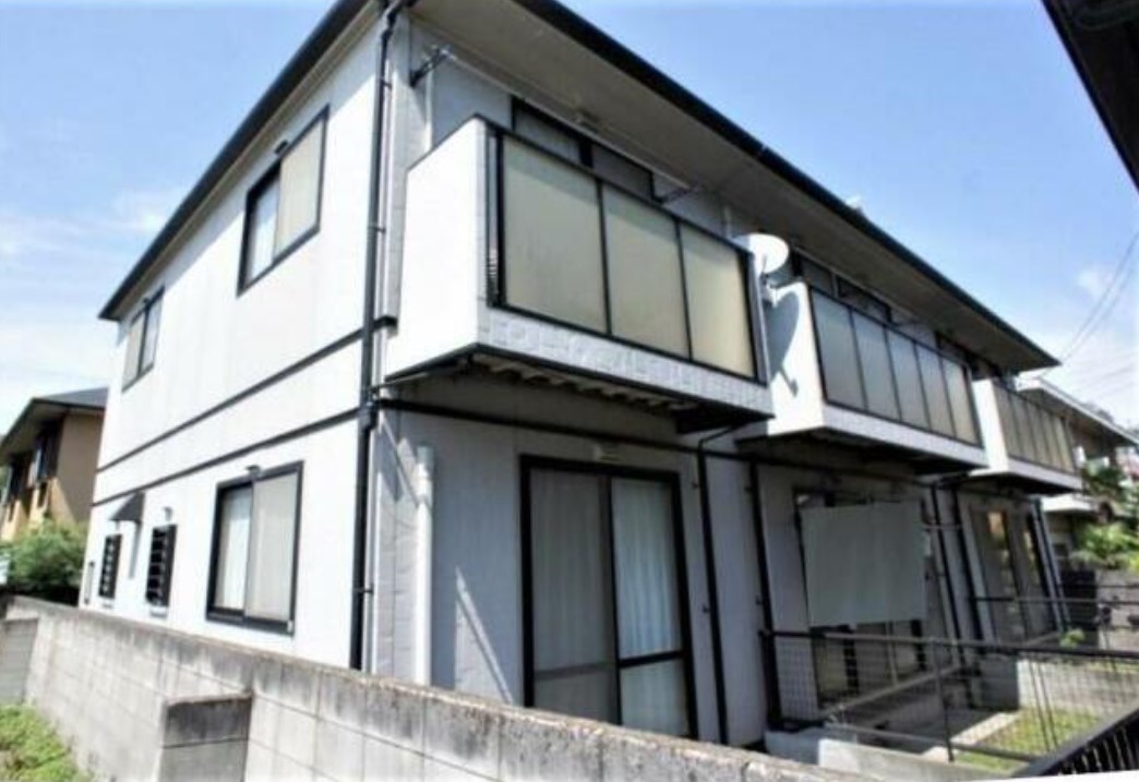 建物外観　広々使える間取りの2階が特徴の物件になっています。