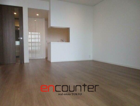 居室・リビング　※同マンション別室参考写真