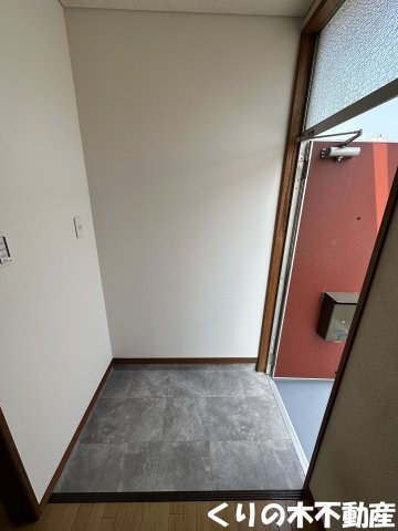 玄関　明るい玄関です