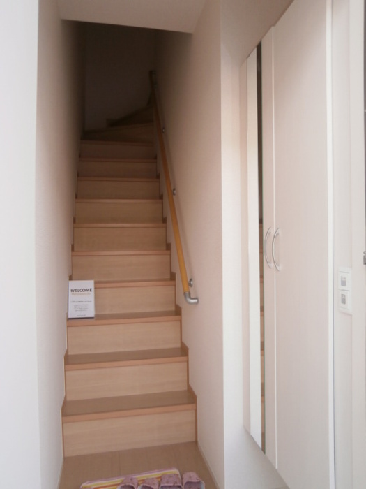 その他部屋・スペース　鏡付きシューズボックス