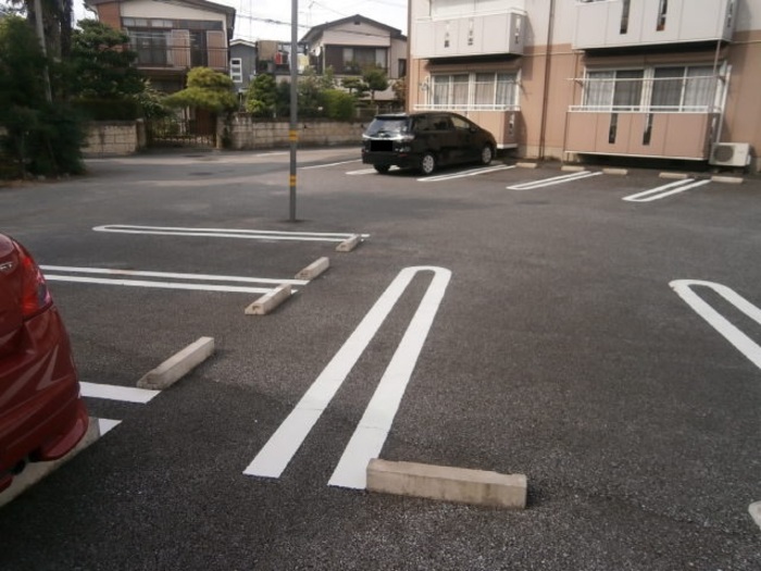 駐車場　駐車場