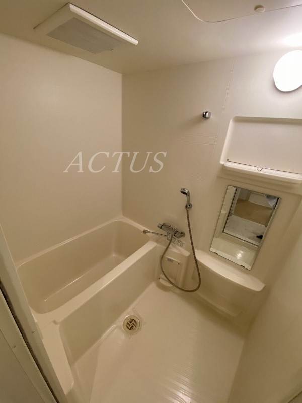 バス・シャワールーム　サーモスタット水栓です。