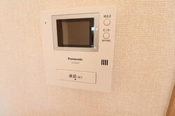セキュリティ　モニター付きインターホン ※他部屋参考写真