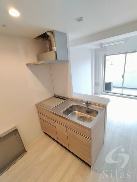 キッチン　カラー違い