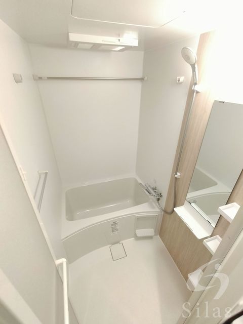 バス・シャワールーム　カラー違い