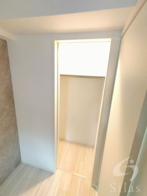 収納　カラー違い