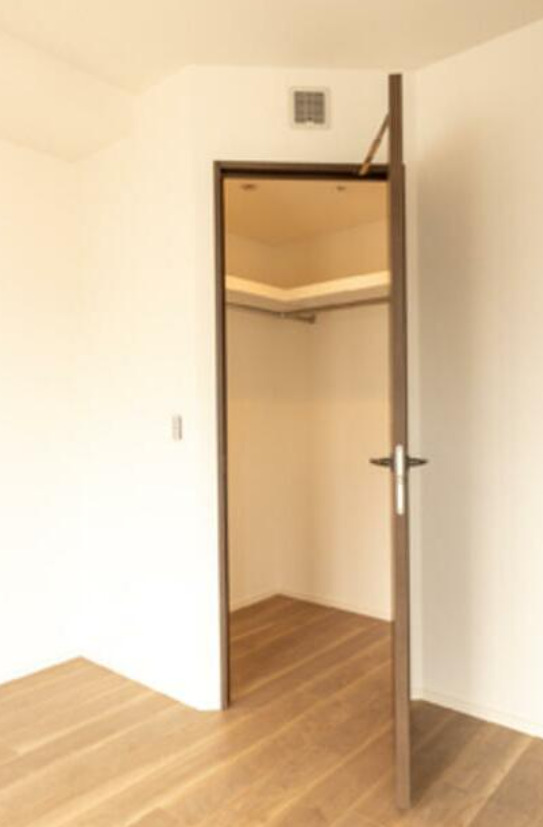 収納　※別部屋の参考写真です。