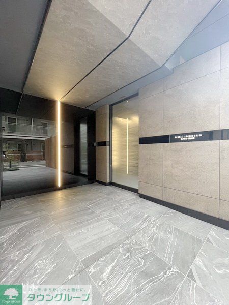 エントランス　エントランス