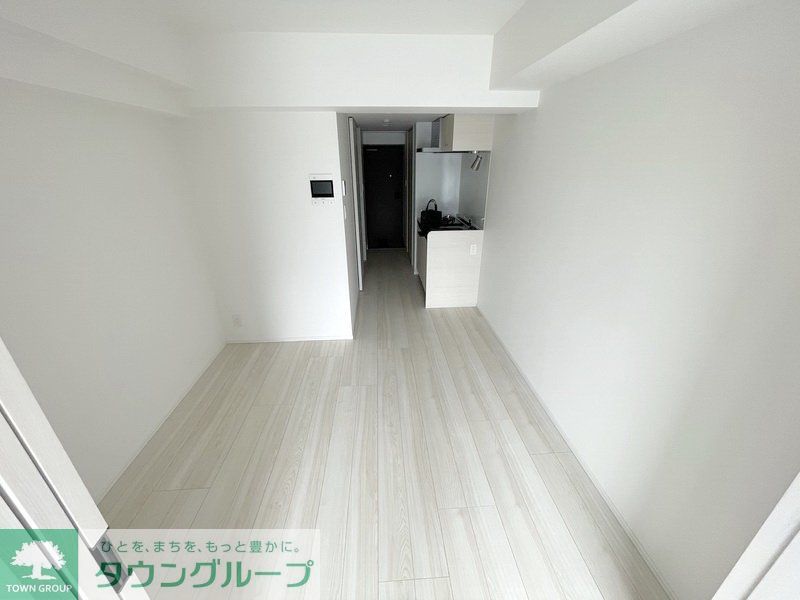 居室・リビング　玄関