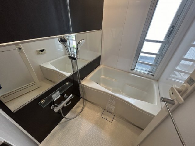 バス・シャワールーム　別部屋参考写真