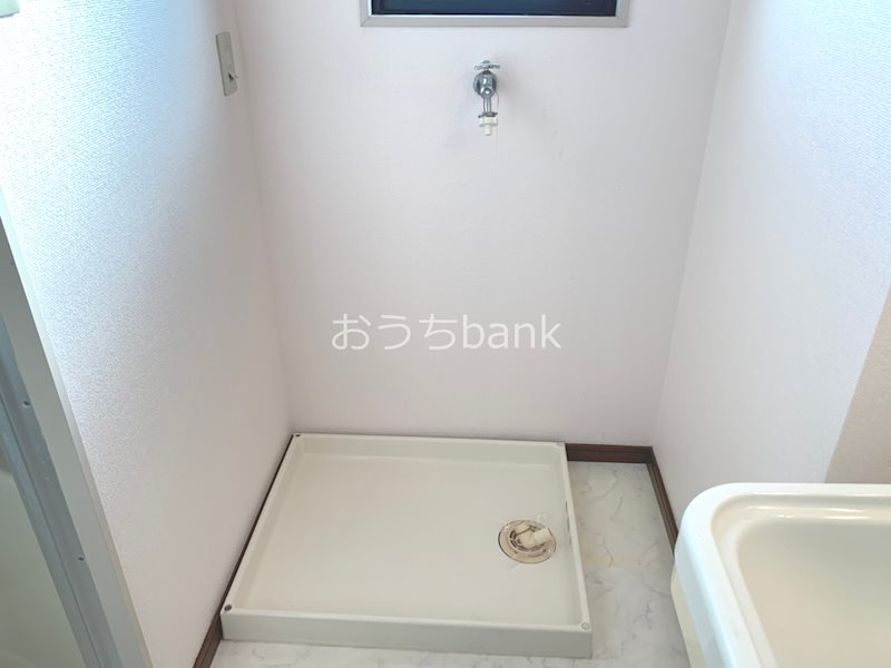 その他　洗濯機は室内に置くことができます。