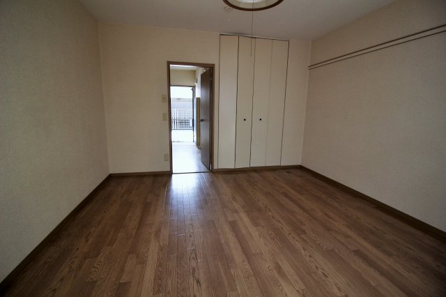 居室・リビング　※掲載写真は同タイプ住戸の参考写真です。間取り・内装等が異な