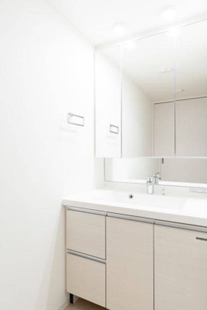 洗面設備　※写真は同タイプ住戸です。