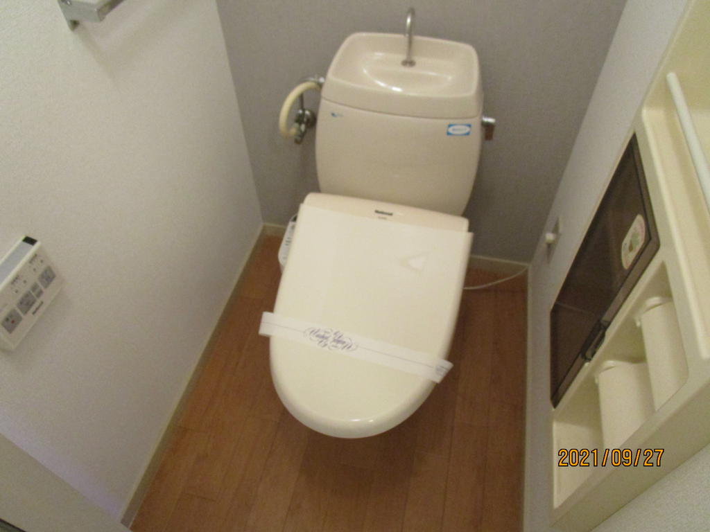 トイレ　ウォシュレットあり