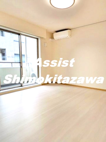 居室・リビング　※同物件参考写真です