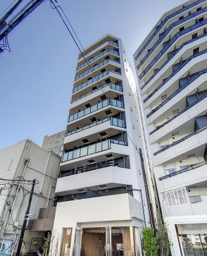 建物外観　関内駅徒歩3分の築浅マンションです