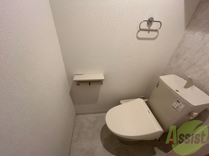 トイレ　こちらはトイレです。お手入れも楽ちんです！
