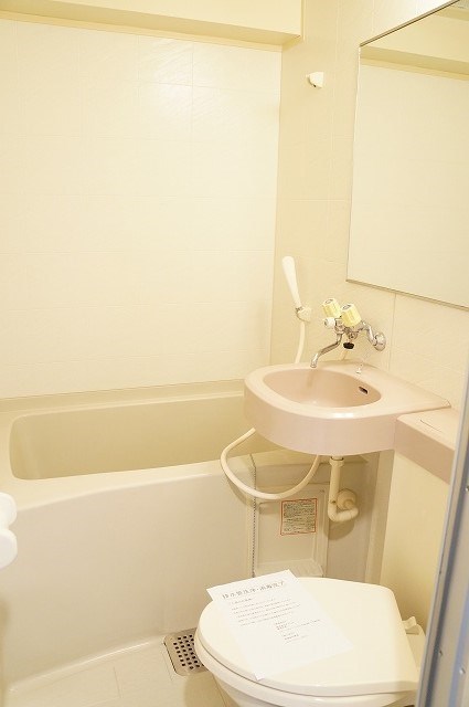 洗面設備　参考写真（同建物別部屋）