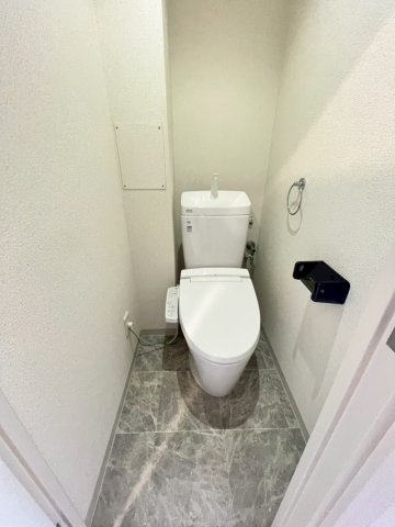 トイレ　別号室の画像です。ご参考下さい。