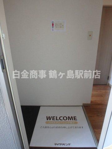 玄関　反転タイプになります