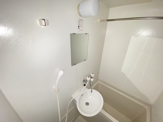 洗面設備　※別部屋の写真です