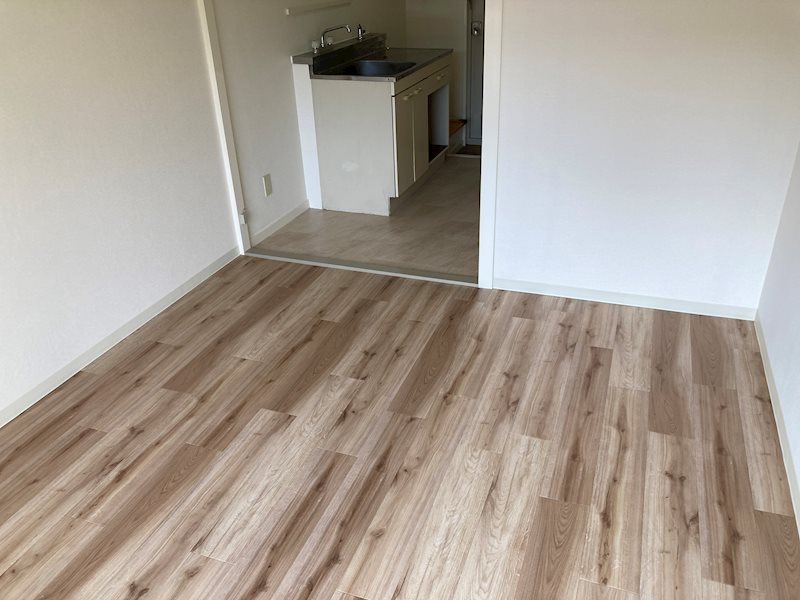 その他部屋・スペース　床はおしゃれなフロアタイル