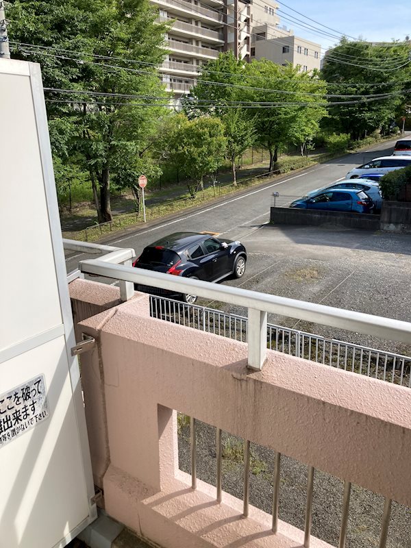 眺望　ベランダ側駐車場のため眺望良好です