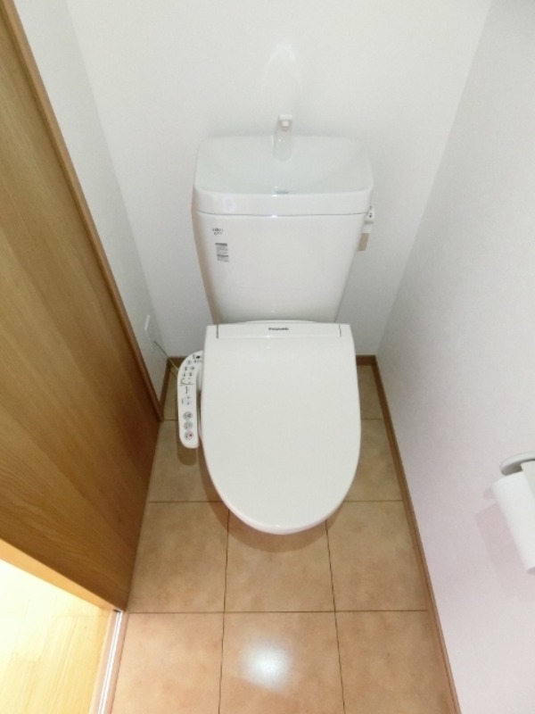 トイレ　図面と現状に相違がある場合には現状を優先