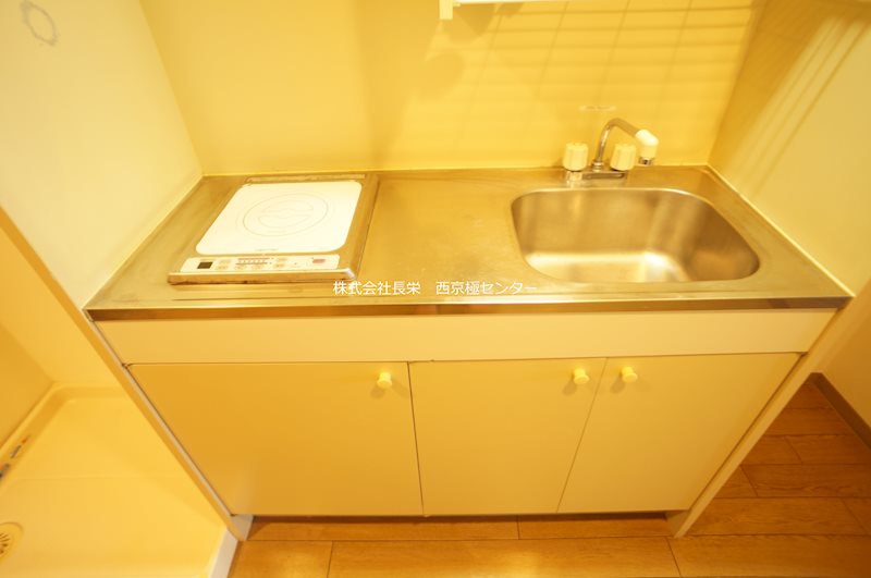 キッチン　※反転タイプ・別号室の写真です★（実際のお部屋とは異なります