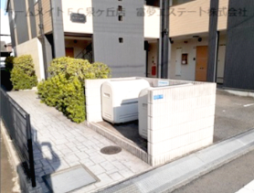 エントランス　入口