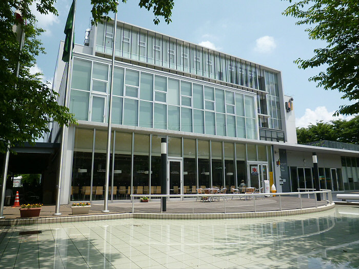 図書館　府中市立中央図書館（図書館）まで517m