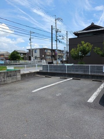 駐車場　駐車場完備です
