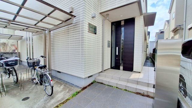 エントランス　★オートロック付き★