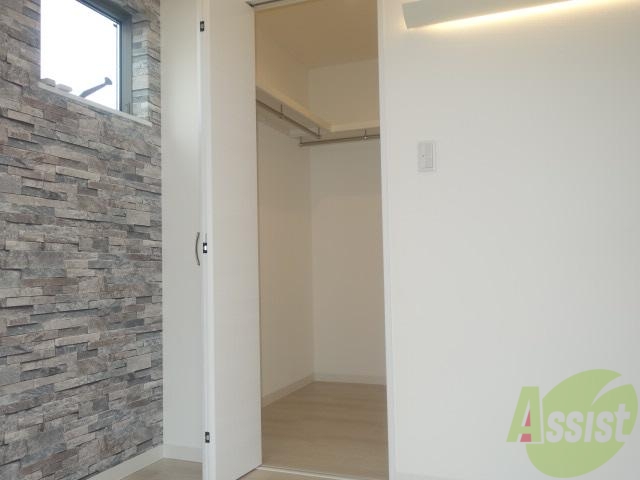 収納　ウォークインクローゼット