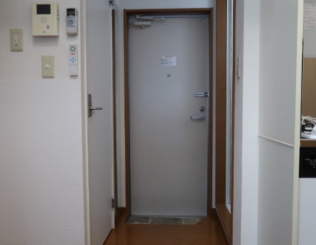 玄関　※別部屋同室タイプ参照