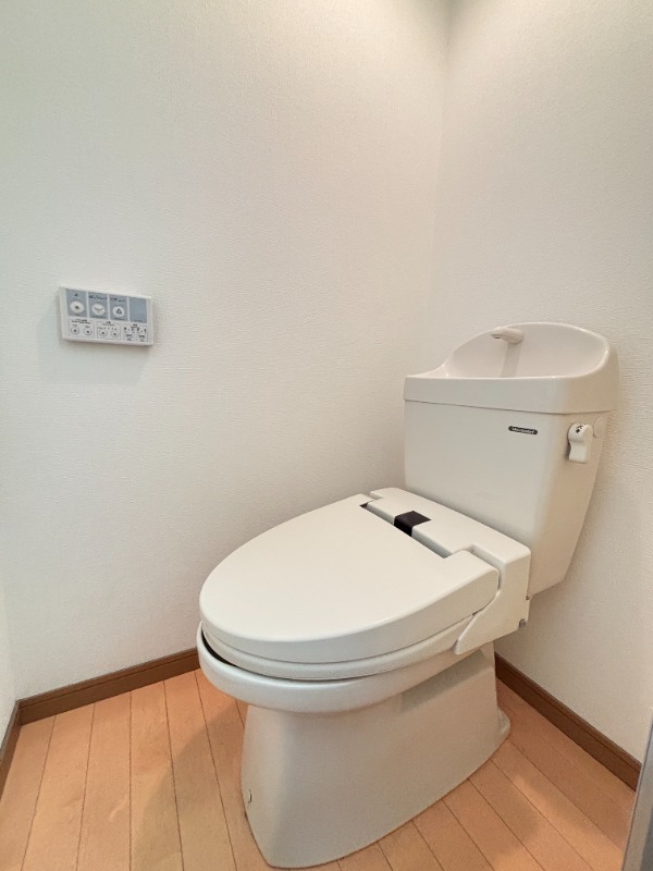 トイレ　２０４号室　写真